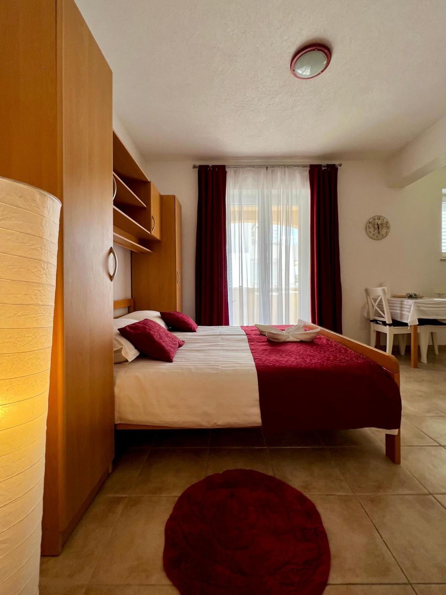 Villa Marina - Sea View Bol Bagian luar foto
